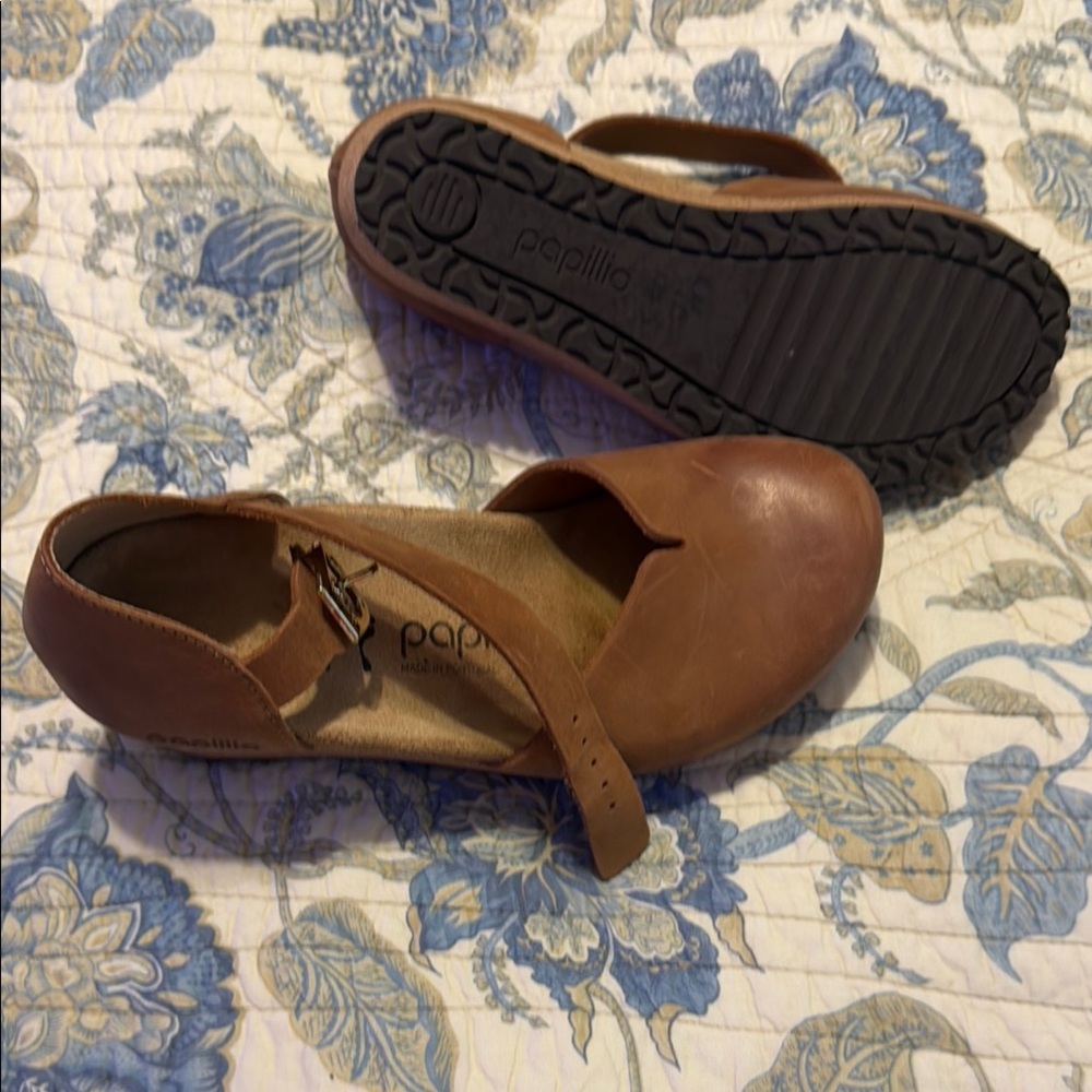 Papillio Brown buckle wedges